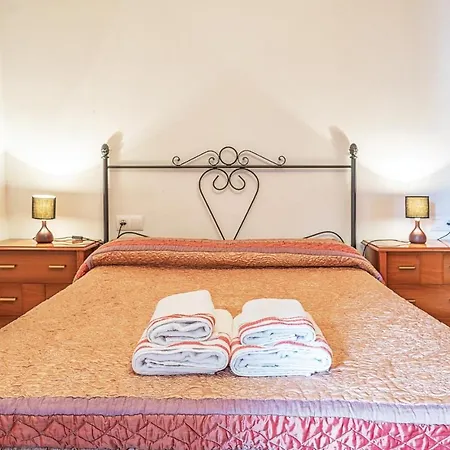 C-buen Pastor Appartement *