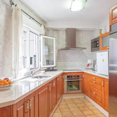 Beautiful In With Kitchenette *